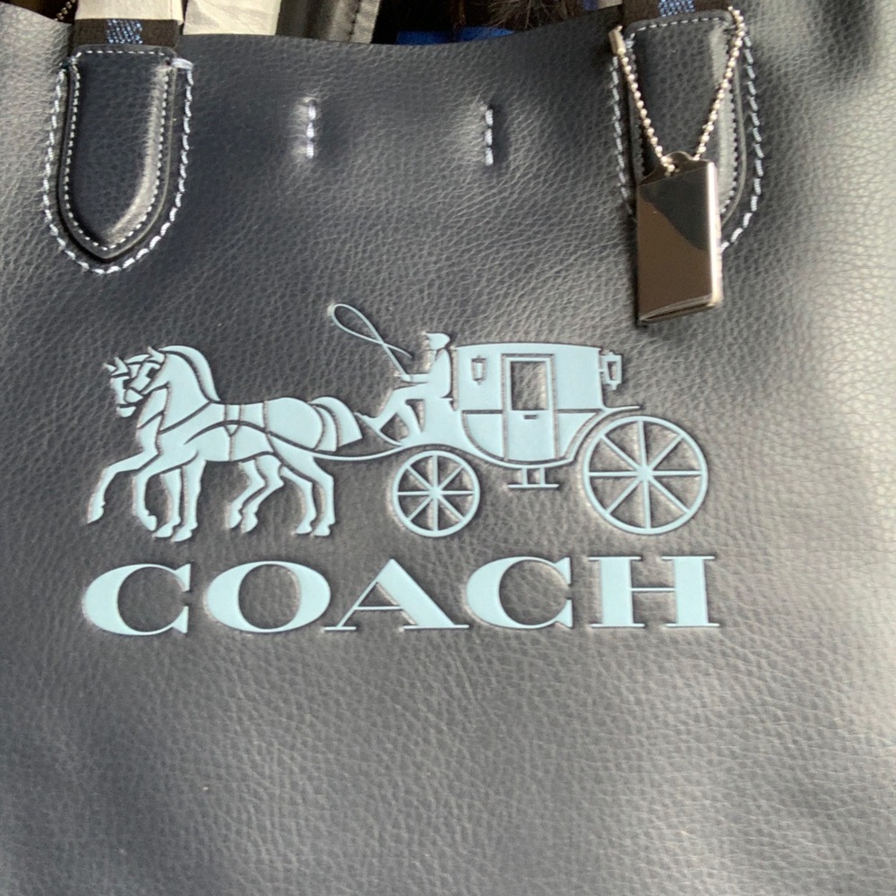 SOLD⛔️Authentic Coach pebbled Leather and suede logo snap tote - Picture 12 of 14